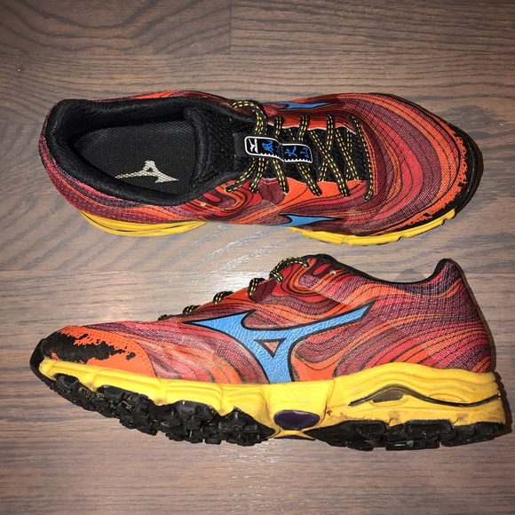 mizuno wave kazan men's